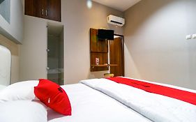 RedDoorz near Kebon Jeruk Jakarta
